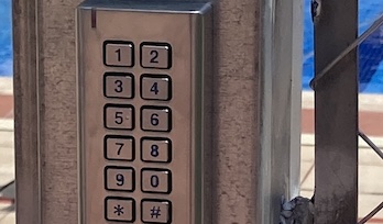 Control de accesos para piscinas Control de accesos para piscinas